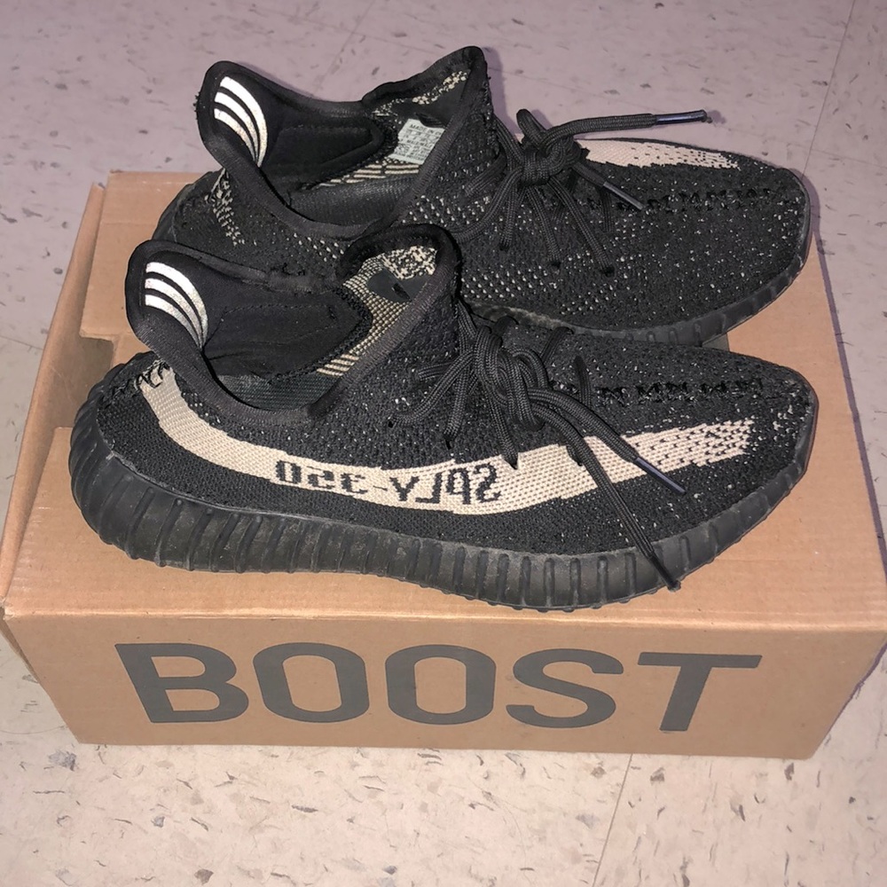 Yeezy 350 Oreos